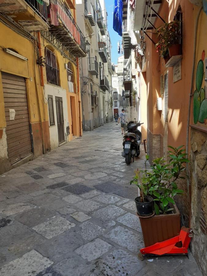 Casa Vacanza Mercato Ballaro' Palermo Luaran gambar